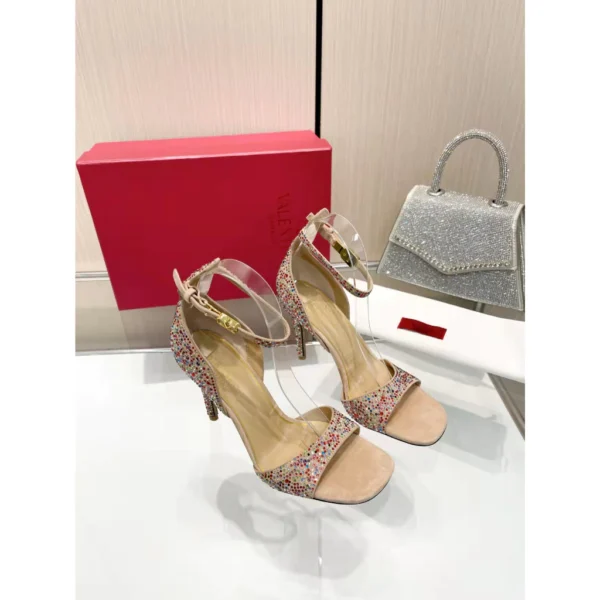 my-11134207-7qul9-lfh2aopwnosaa2.webp Women VV MODERN 9.5cm Heels