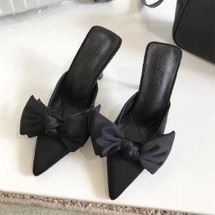 sg-11134201-7qvfz-lhhg64dluino23.webp Pointed Toe Bow Stilettos